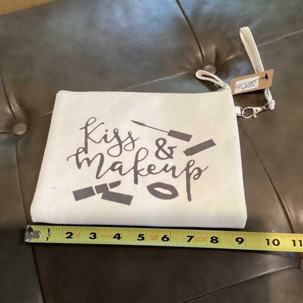 NWT Kiss & Makeup canvas bag